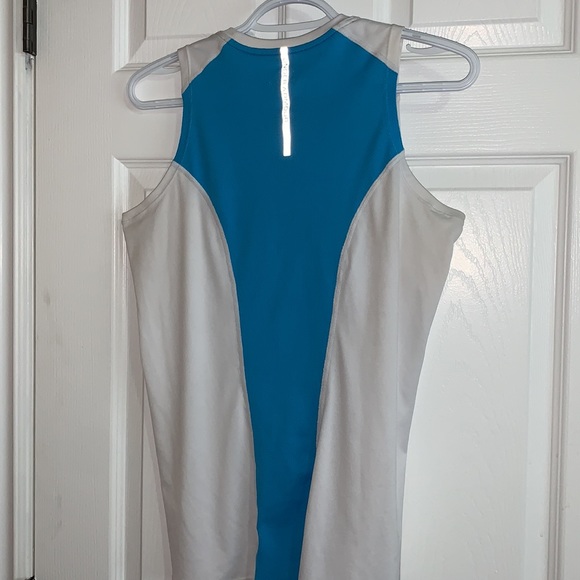 Under armour heat gear active tank top. - Picture 2 of 2